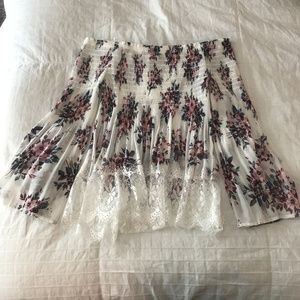 White Floral Off the Shoulder Long Sleeve Shirt